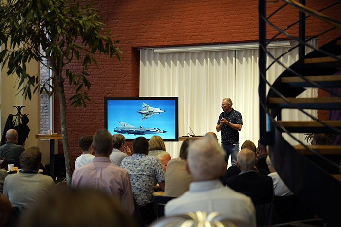 Anders Dybelius föreläser under JU LIVE